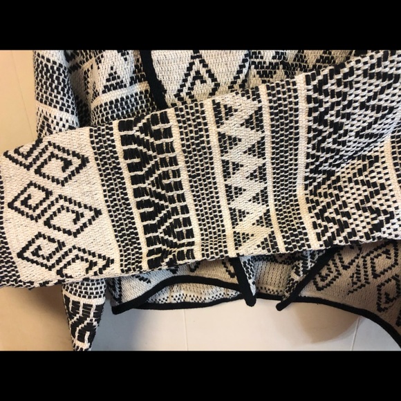 Western/Southwest Style Jacket - Picture 5 of 5